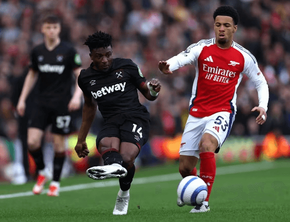 Arsenal verloor van West Ham en miste de kans om in te halen